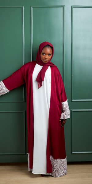 SCARLET HEIRLOOM ABAYA